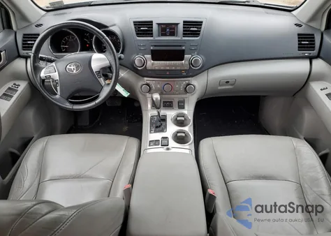 2012 Toyota Highlander Base из США, поврежденный, VIN 5TDBK3EH1CS098458